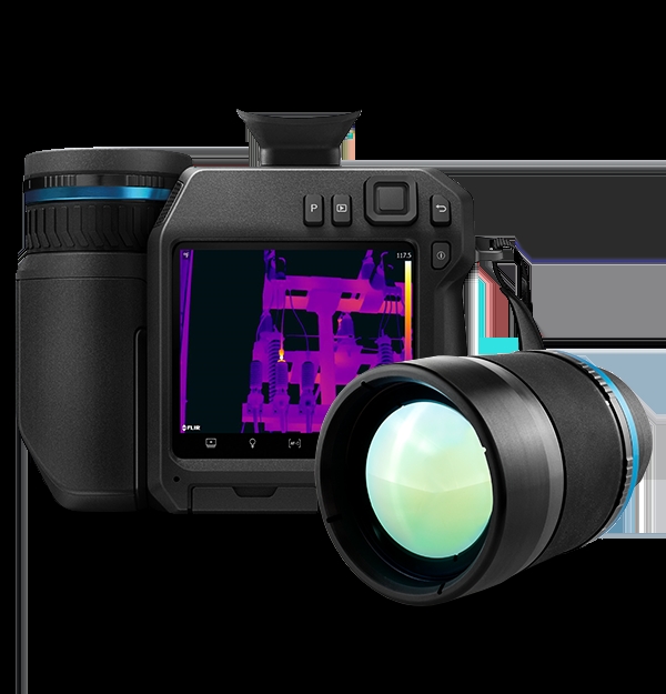 FLIR T840 帶有取景器的高性能紅外熱像儀，適用于戶外檢測